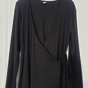 Old Navy wrap shirt